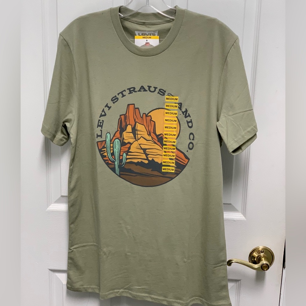 Levi Strauss Men’s Graphic T-shirt